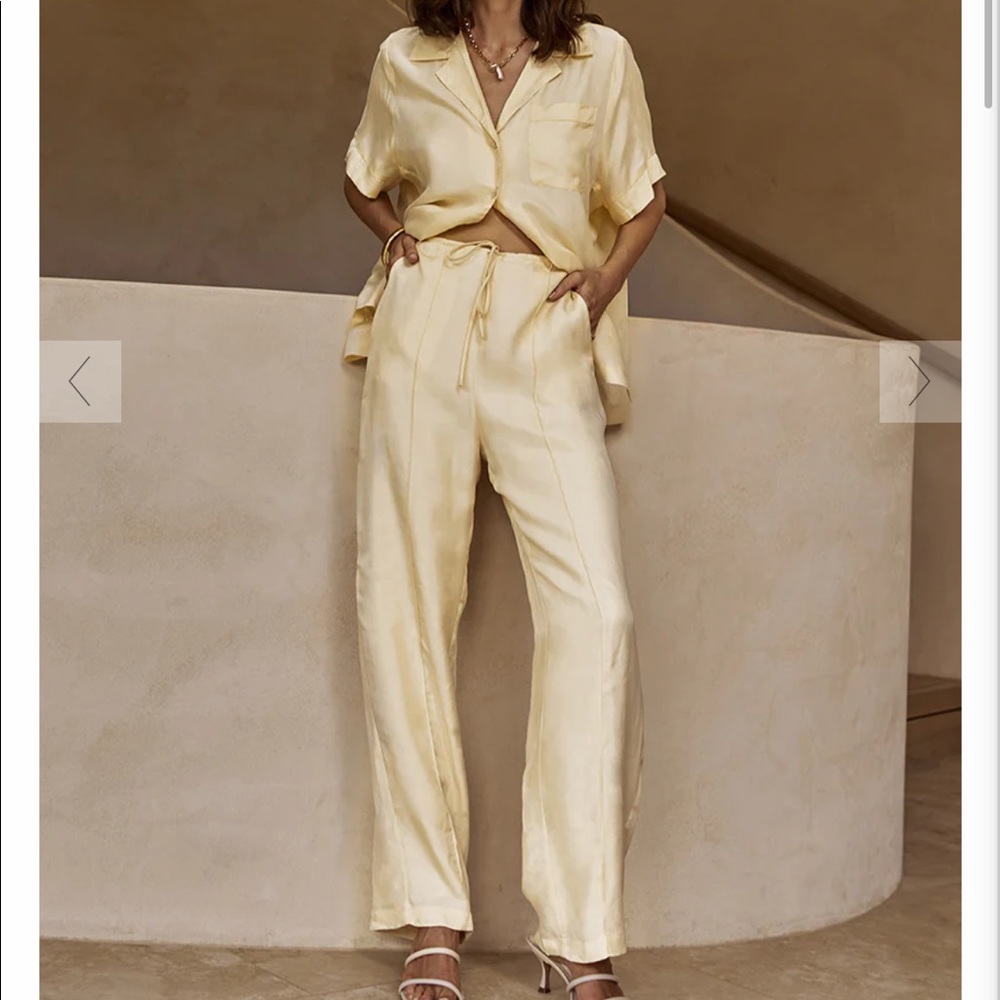 DISSH. BUTTER DRAWSTRING PANTS.